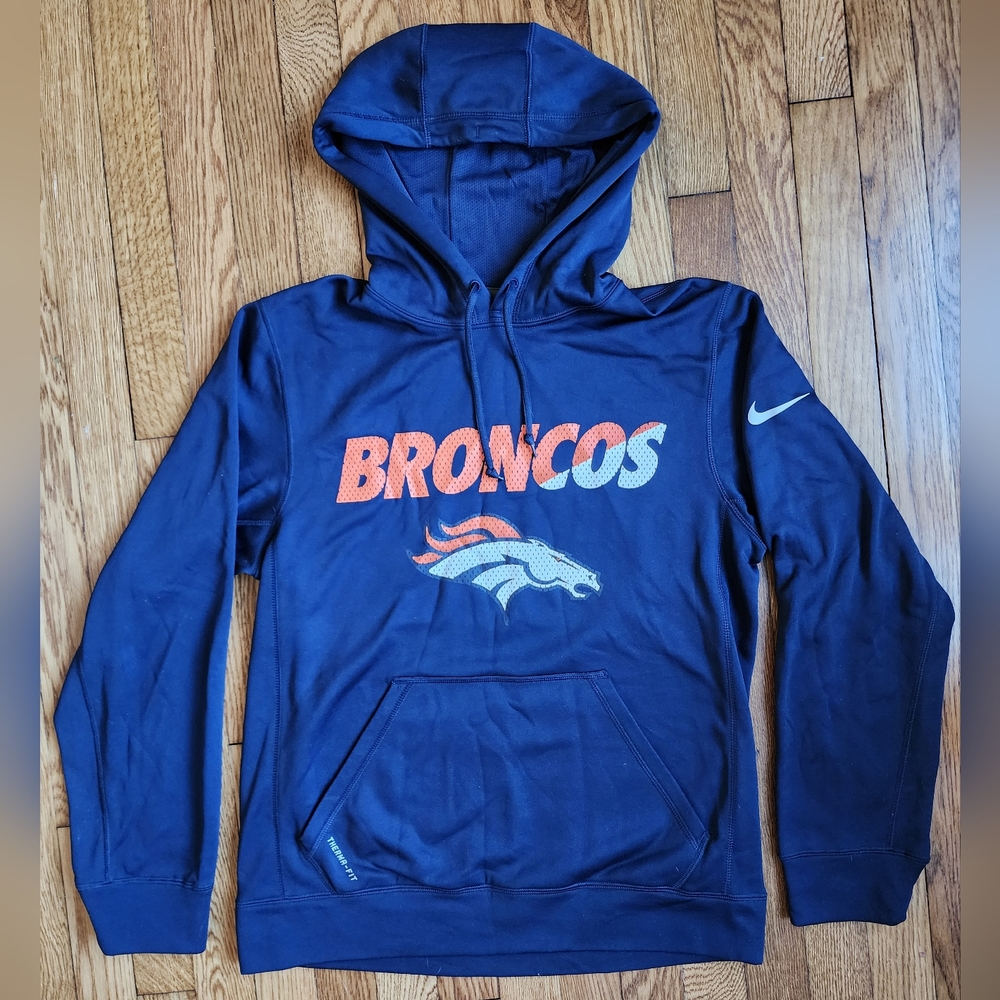Bronco's Women Hoodie Size Small